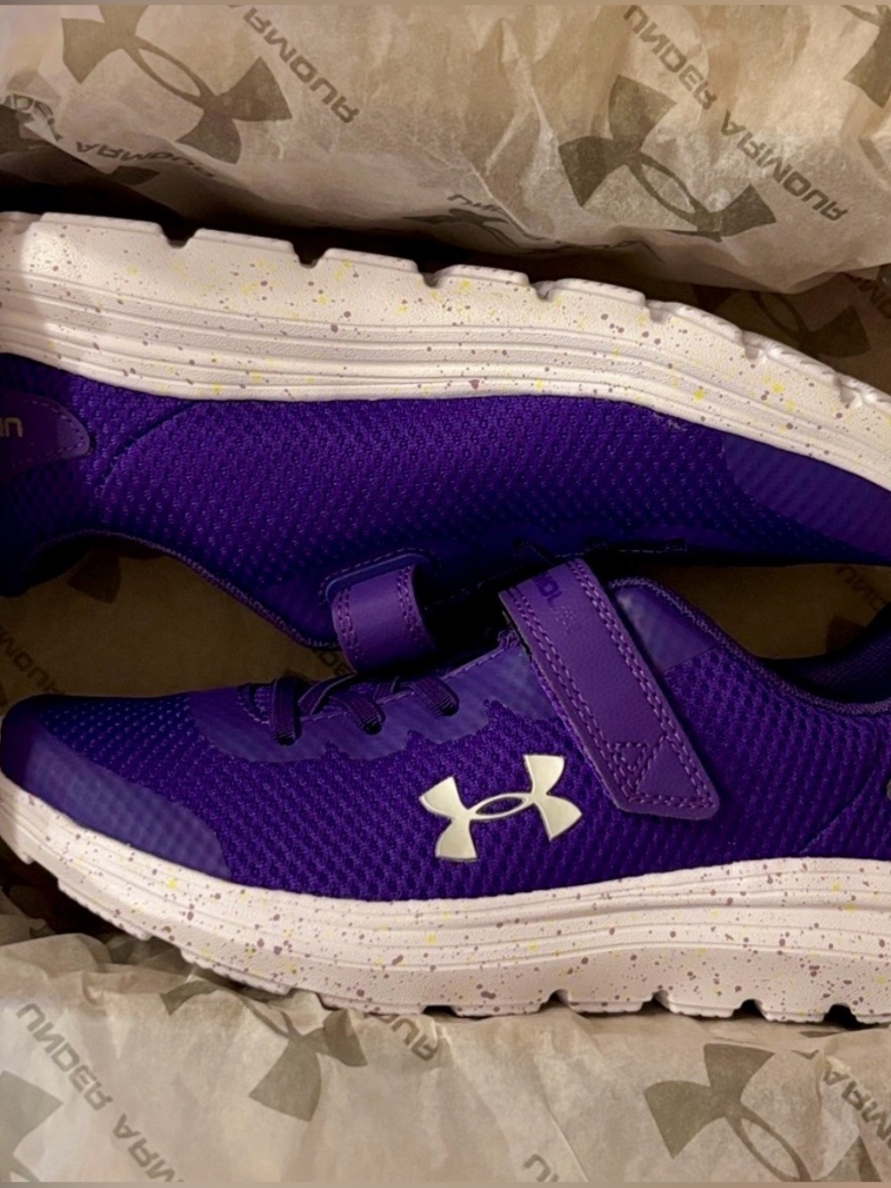 New Under Armour girls running shoes Purple sneaker Velcro - GPS Surge 2 AC Fade